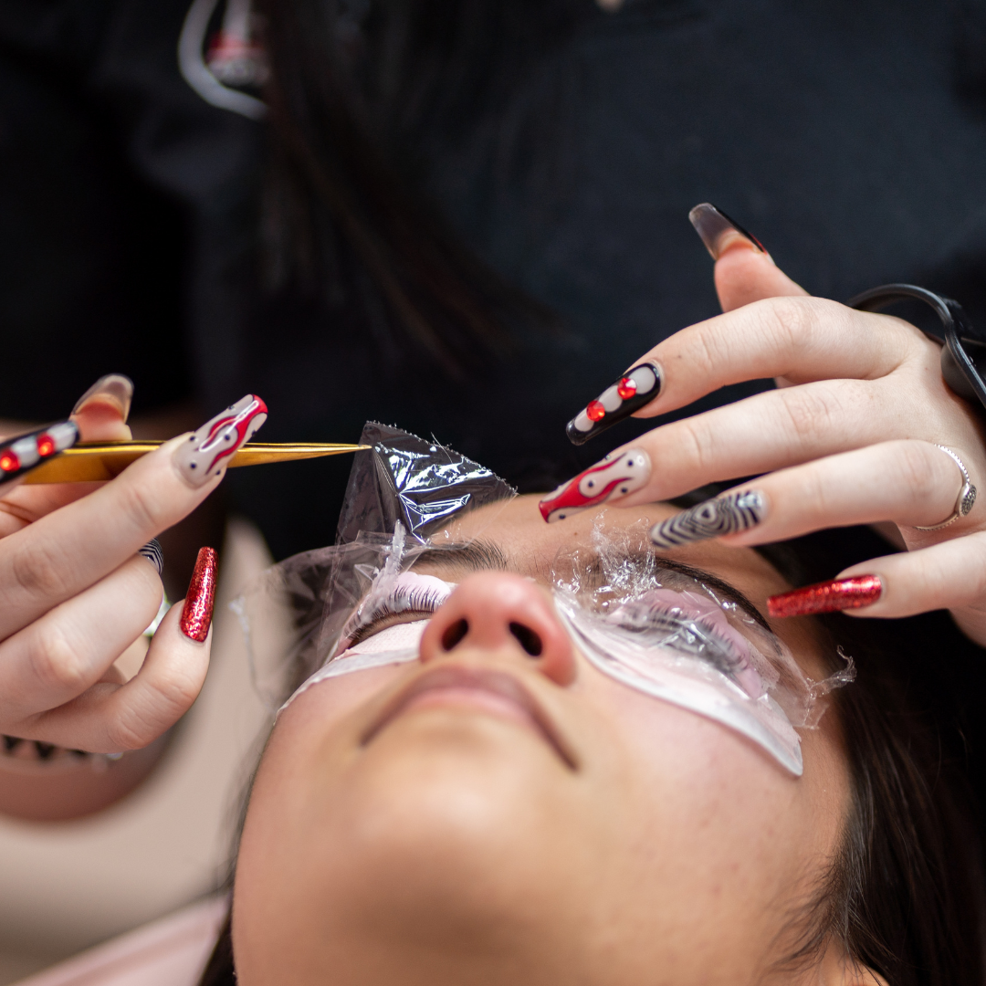 Brow & Lash Wrap - Makeup and Beauty Courses Online