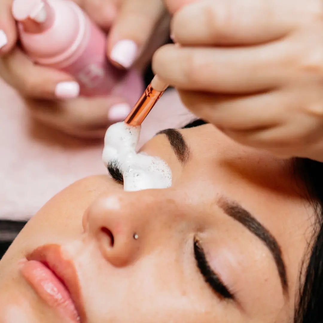 Lash extension treatment